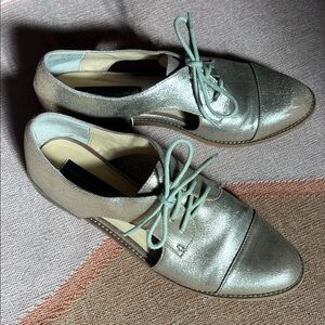 Steve Madden Metallic Leather Gold Oxford Flats size 7.5